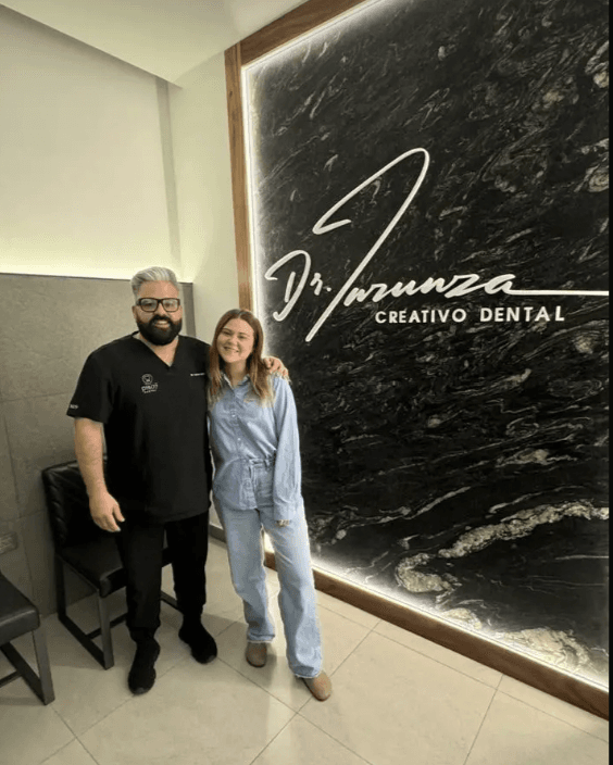 Dr. Carlos Inzunza con paciente 5